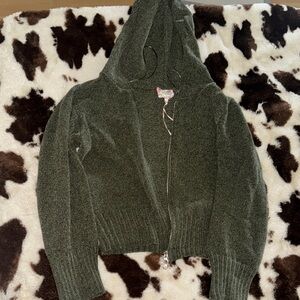 Green Hooded Women's Sweater zip up